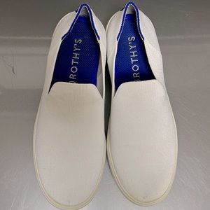 🤩Rothy’s bright white slip on sneakers! Size 8 🤩